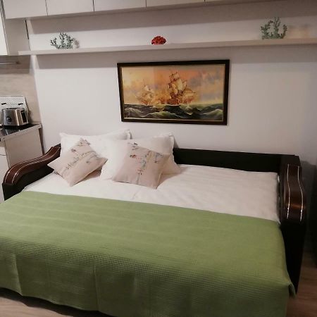 Kolonaki Domus Apartment Jászvásár Kültér fotó