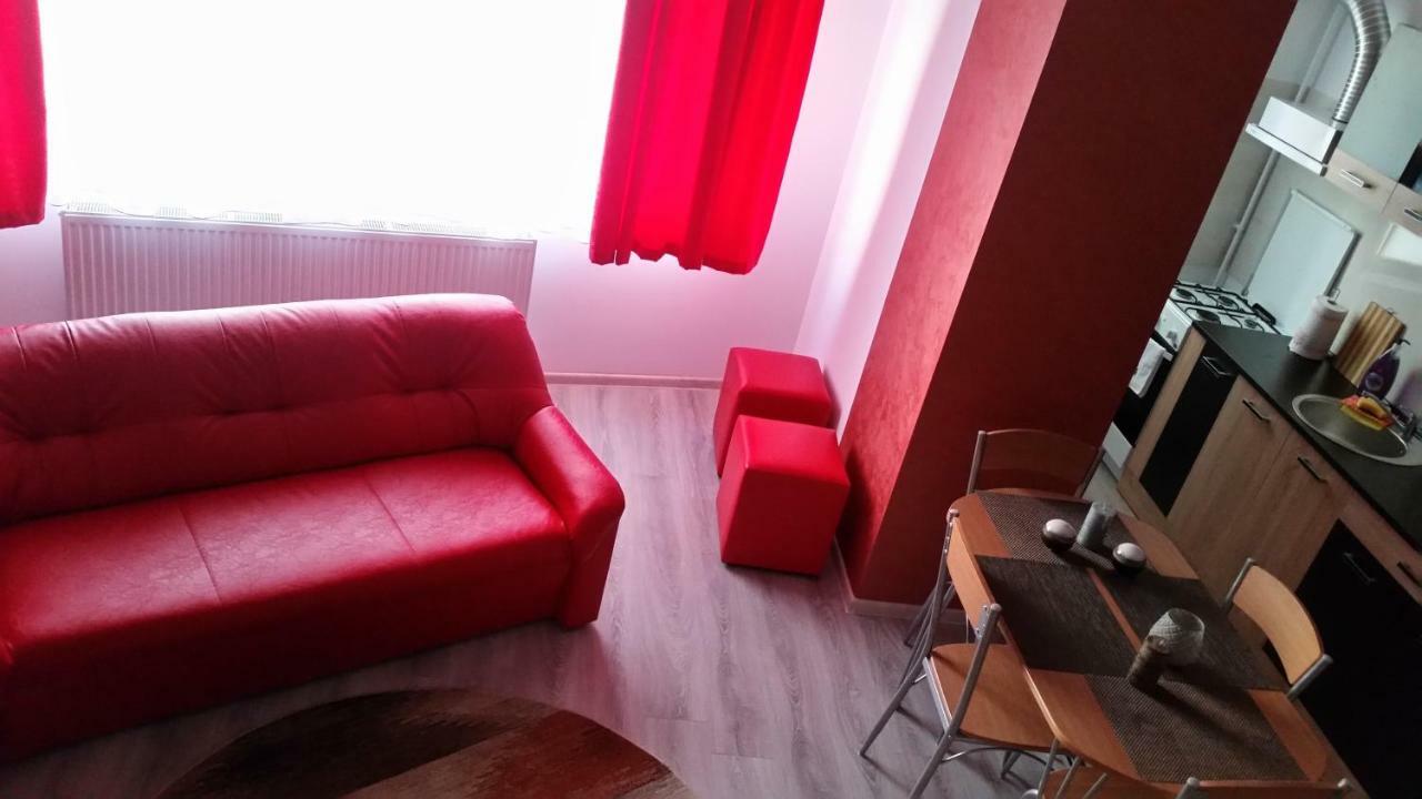 Kolonaki Domus Apartment Jászvásár Kültér fotó