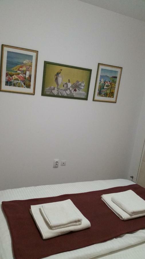 Kolonaki Domus Apartment Jászvásár Kültér fotó
