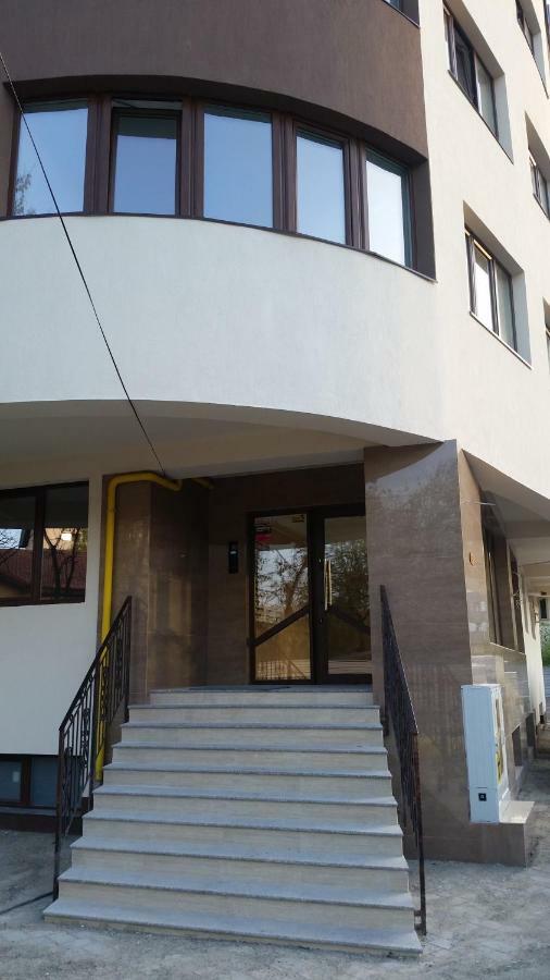 Kolonaki Domus Apartment Jászvásár Kültér fotó