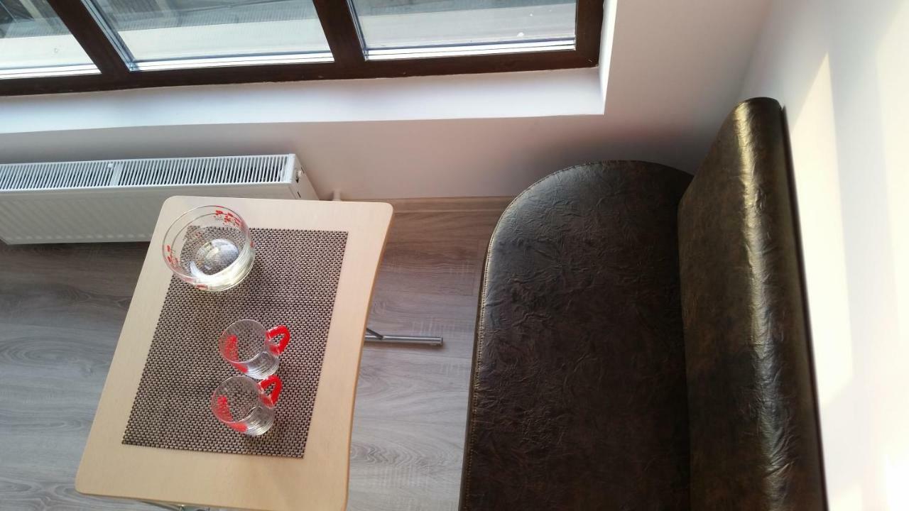 Kolonaki Domus Apartment Jászvásár Kültér fotó