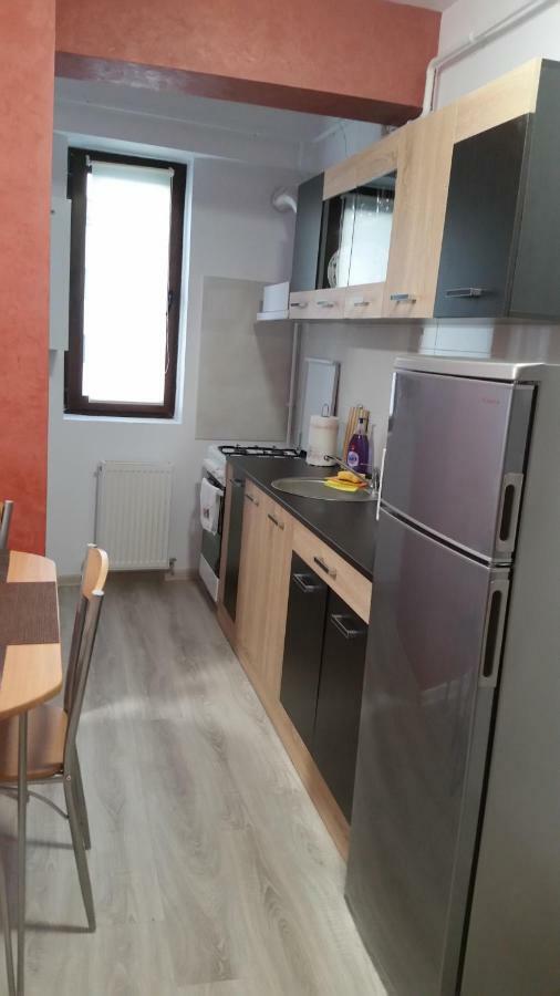Kolonaki Domus Apartment Jászvásár Kültér fotó