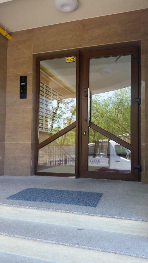 Kolonaki Domus Apartment Jászvásár Kültér fotó