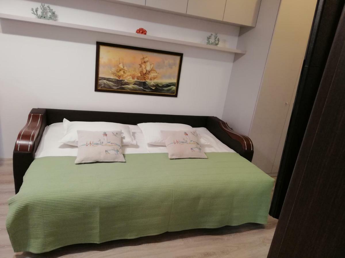 Kolonaki Domus Apartment Jászvásár Kültér fotó
