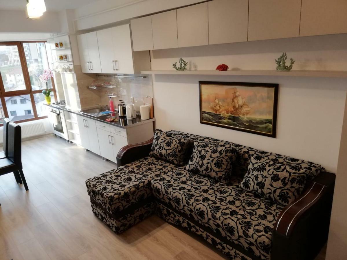 Kolonaki Domus Apartment Jászvásár Kültér fotó