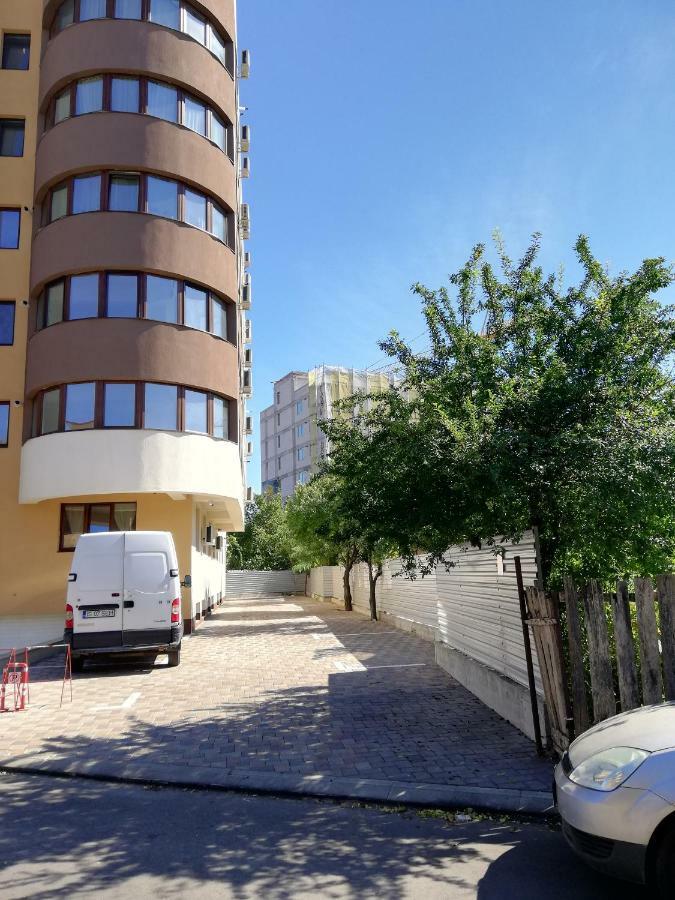 Kolonaki Domus Apartment Jászvásár Kültér fotó