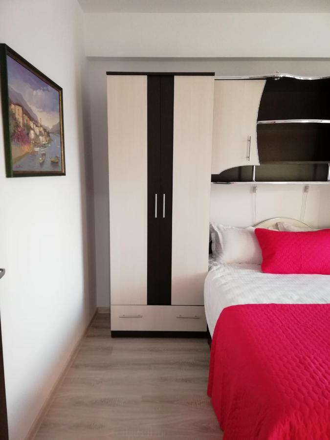 Kolonaki Domus Apartment Jászvásár Kültér fotó