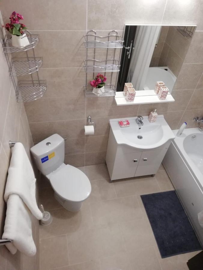 Kolonaki Domus Apartment Jászvásár Kültér fotó